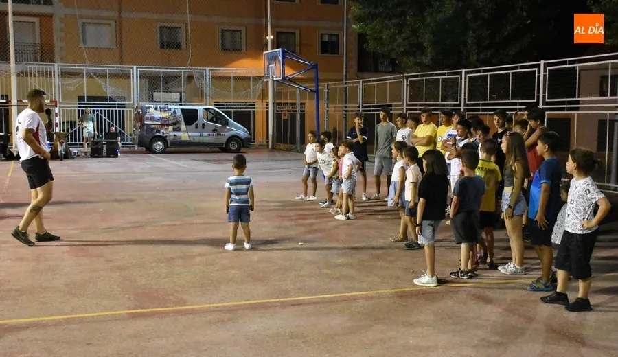 Foto 2 - Las Canteras recupera con gran participaci&oacute;n su cl&aacute;sica cita con los carretones