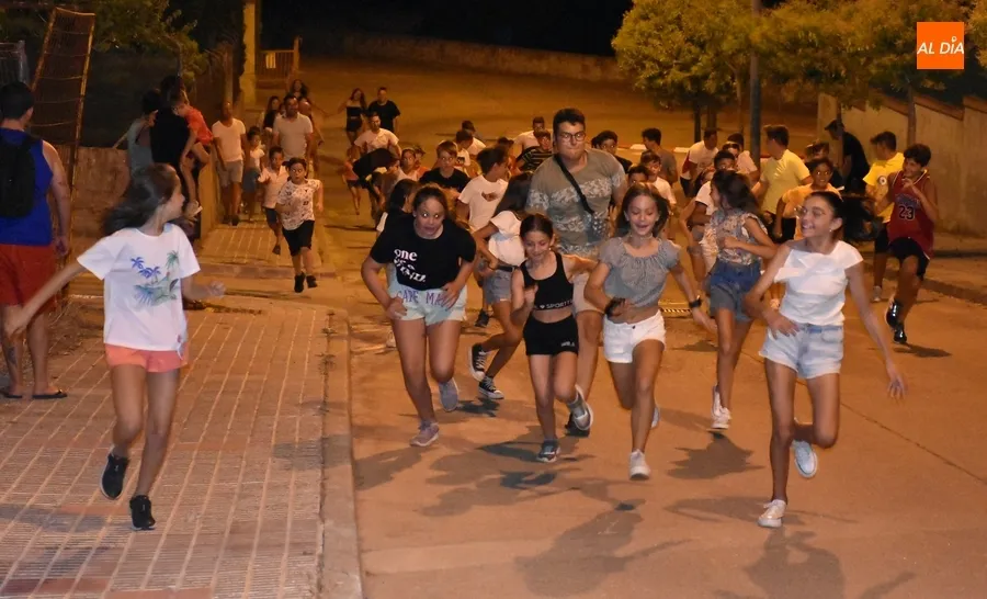 Foto 10 - Las Canteras recupera con gran participaci&oacute;n su cl&aacute;sica cita con los carretones