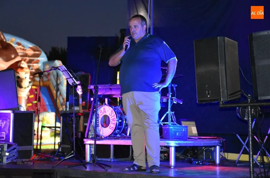 Foto 3 - Jos&eacute; Alberto Mart&iacute;n Zamarre&ntilde;o pregona las fiestas del Barrio Nuevo evocando &ldquo;nuestra historia&rdquo;