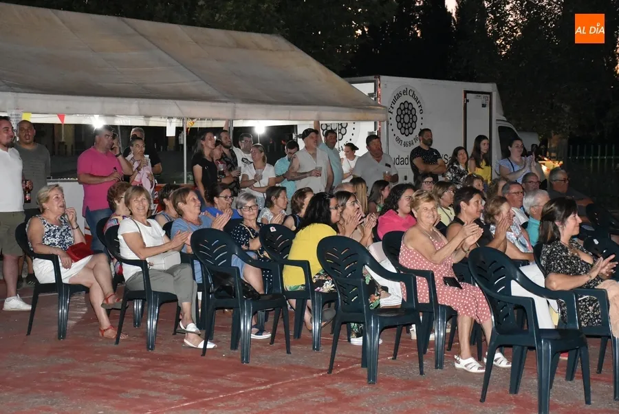 Foto 5 - Jos&eacute; Alberto Mart&iacute;n Zamarre&ntilde;o pregona las fiestas del Barrio Nuevo evocando &ldquo;nuestra historia&rdquo;
