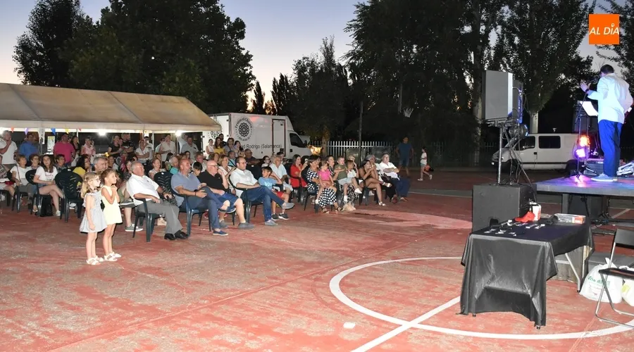 Foto 8 - Jos&eacute; Alberto Mart&iacute;n Zamarre&ntilde;o pregona las fiestas del Barrio Nuevo evocando &ldquo;nuestra historia&rdquo;