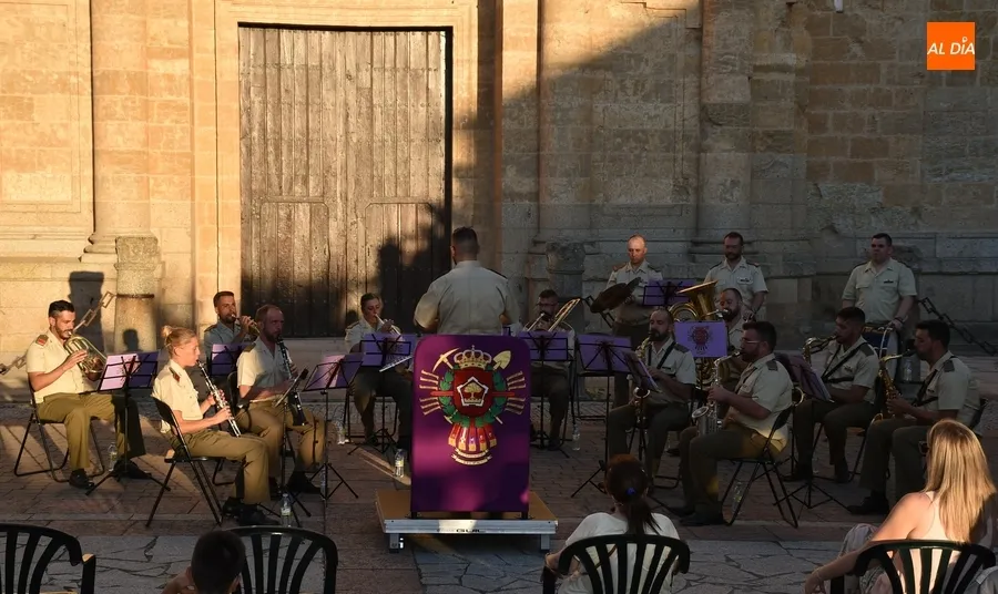 Foto 11 - La Banda de Guerra del REI N&ordm;11 le pone la nota musical a la Semana Napole&oacute;nica