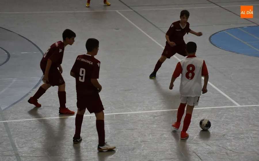Foto 4 - El f&uacute;tbol sala propicia una jornada de convivencia transfronteriza en Ciudad Rodrigo