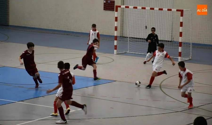 Foto 5 - El f&uacute;tbol sala propicia una jornada de convivencia transfronteriza en Ciudad Rodrigo