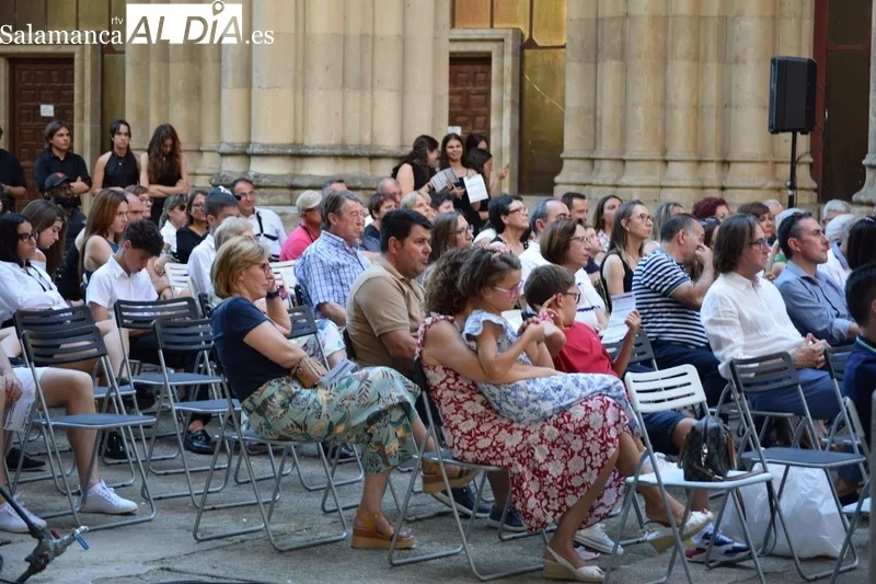 Foto 3 - La Banda de M&uacute;sica de Alba de Tormes hace de anfitriona en el encuentro de bandas