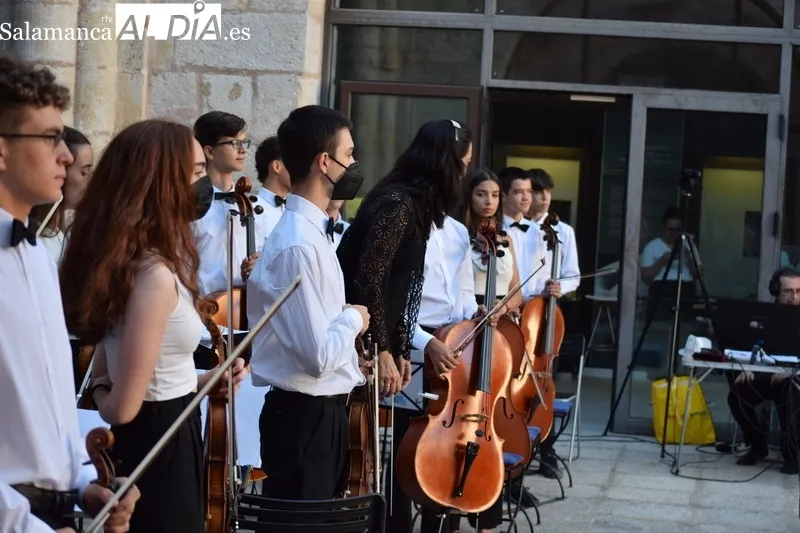 Foto 4 - El XI Encuentro Orquestal Sinf&oacute;nico clausura una nueva edici&oacute;n con un concierto por todo lo alto