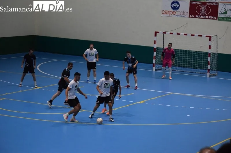 Foto 5 - GoSport y Paradinas Bar Quinto disputar&aacute;n la final del Torneo de F&uacute;tbol Sala