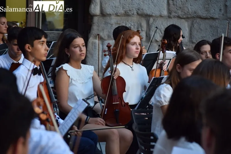 Foto 2 - El XI Encuentro Orquestal Sinf&oacute;nico clausura una nueva edici&oacute;n con un concierto por todo lo alto
