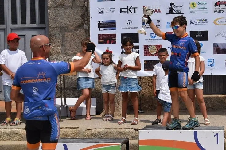 Foto 3 - Retortillo estrena su Ruta BTT del Yeltes superando holgadamente el centenar de ciclistas