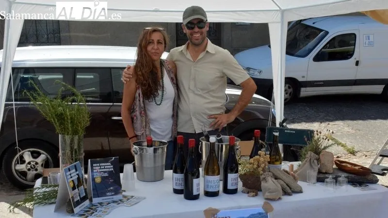 En la recinto ferial se exponían a la venta productos gastronómicos y artesanos