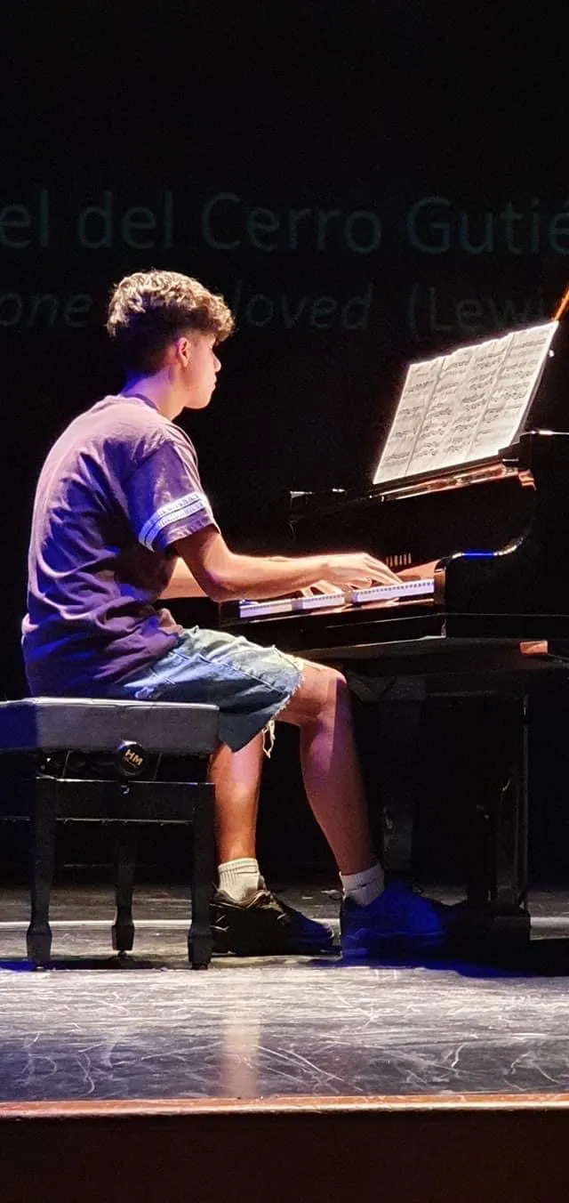 El Teatro del CDS acogía el concierto de piano ‘Música con encanto’. Fotos EMM