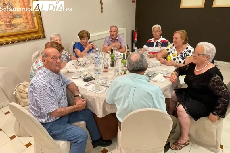 La asociaciòn de mayores San Miguel ha retomado su fiesta anual este viernes