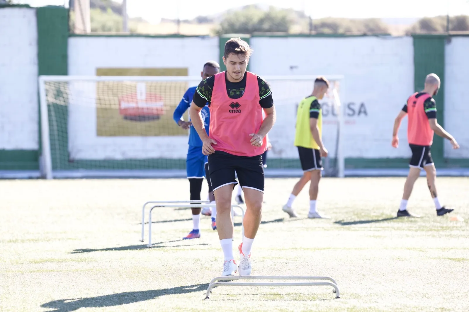 Foto 2 - El albense Iv&aacute;n Dur&aacute;n realizar&aacute; la pretemporada con el primer equipo del CD Guijuelo