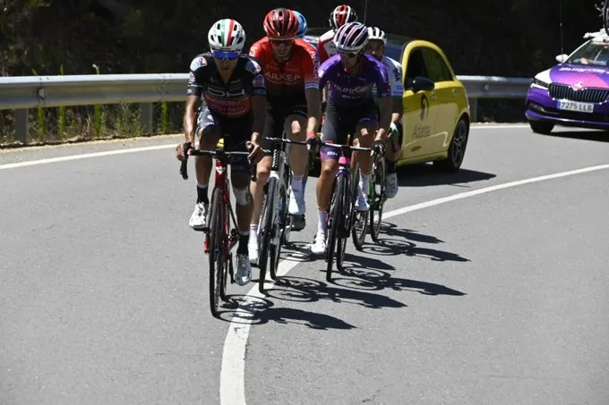 Foto 17 - Salamanca disfruta con la Vuelta Internacional a Castilla y Le&oacute;n y Simon Yates es el ganador tras imponerse en Guijuelo