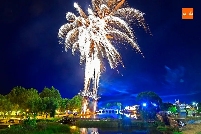 Foto 10 - Espect&aacute;culo piromusical para despedir las fiestas de San Buenaventura