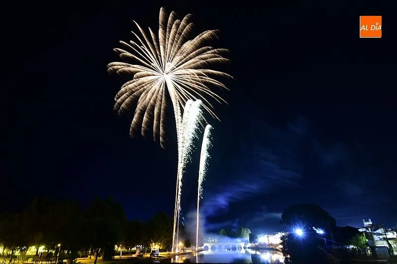 Foto 9 - Espect&aacute;culo piromusical para despedir las fiestas de San Buenaventura
