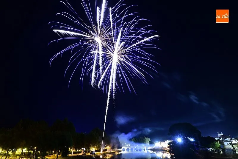 Foto 5 - Espect&aacute;culo piromusical para despedir las fiestas de San Buenaventura