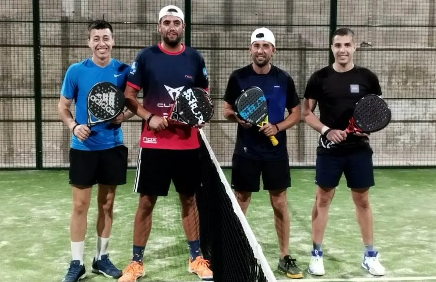 Foto 4 - En marcha el 1&ordm; Torneo de P&aacute;del de Castillejo de Mart&iacute;n Viejo