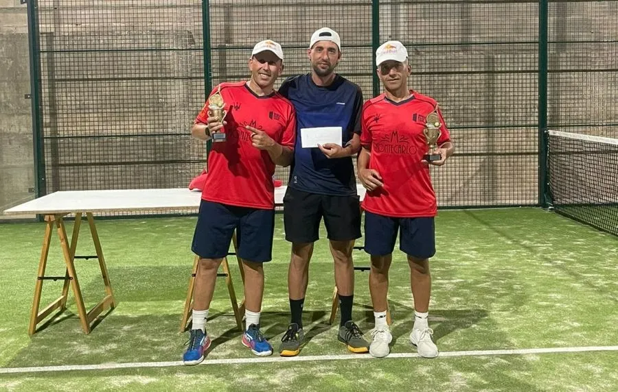 Foto 3 - Los mirobrigenses Goyo y Luismi se adjudican el 1&ordm; Torneo de P&aacute;del de Castillejo de Mart&iacute;n Viejo