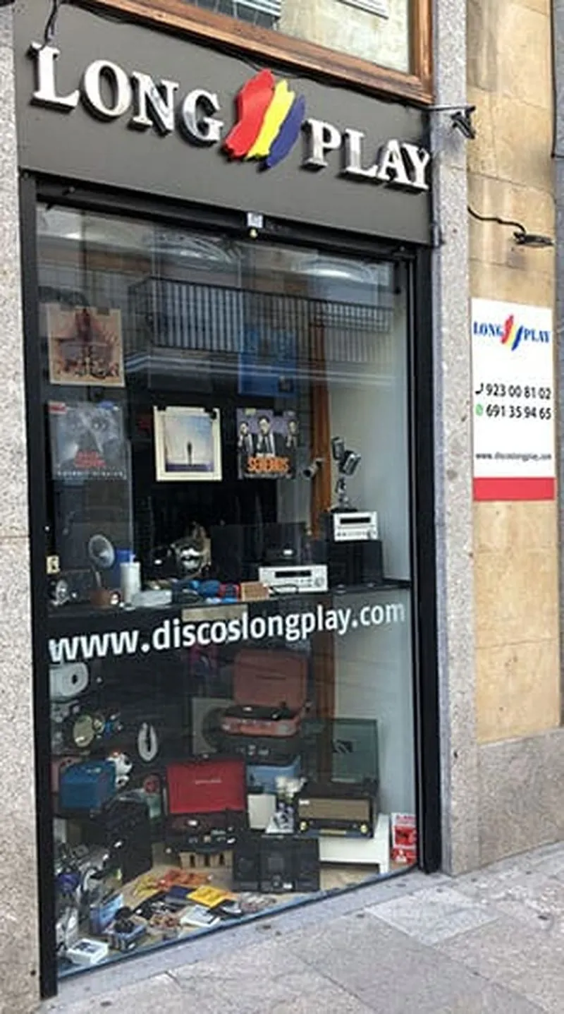 Foto 2 - Discos Long Play dice adi&oacute;s a 35 a&ntilde;os de venta al p&uacute;blico