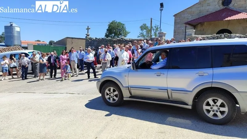 Los vecinos de Guadramiro acudían un año más asu cita con San Cristóbal / CORRAL 