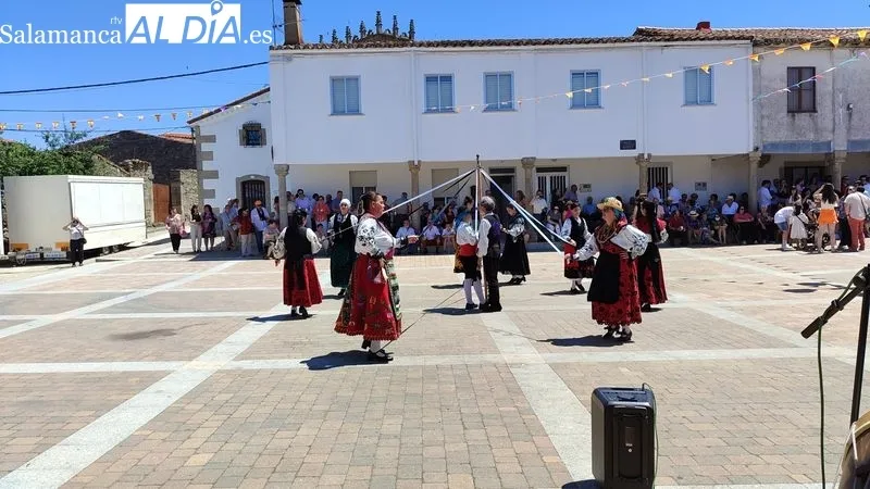 Los vecinos de Guadramiro acudían un año más asu cita con San Cristóbal / CORRAL 