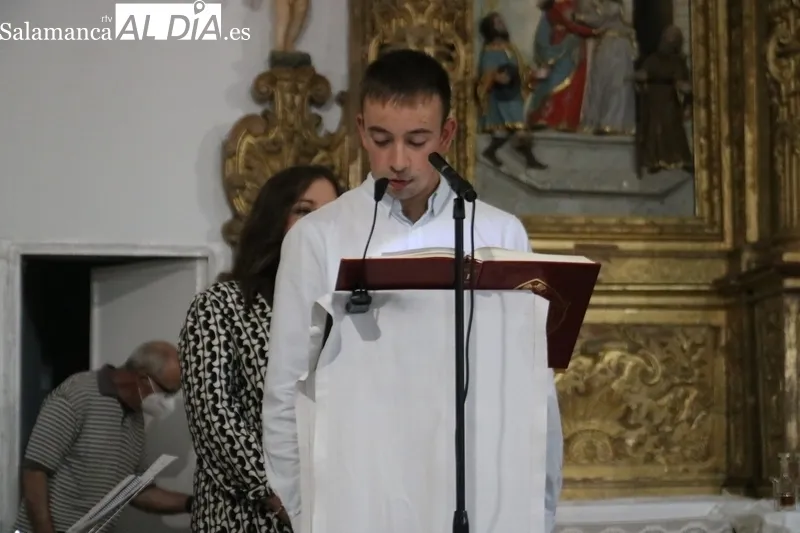 Procesión de bajada de la Virgen del Socorro en Vitigudino / CORRAL 