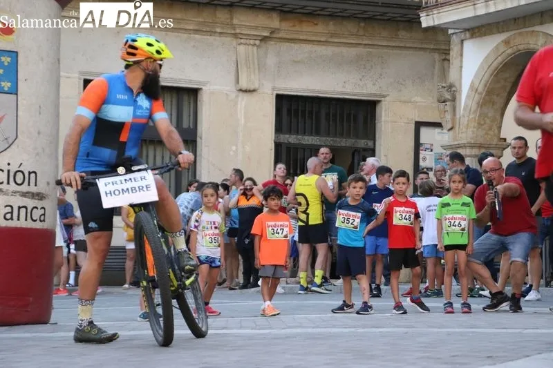 Carrera Nocturna de Alba de Tormes (Categorías inferiores)