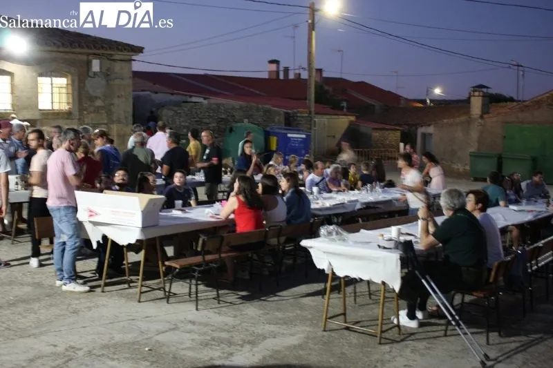 Parrillada en Escuernavacas para iniaciar las fiestas del Santísimo
