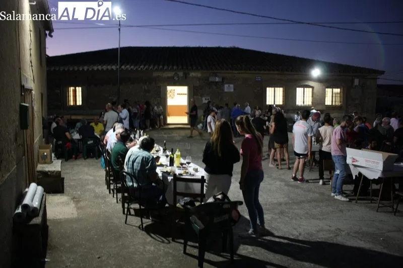 Parrillada en Escuernavacas para iniaciar las fiestas del Santísimo