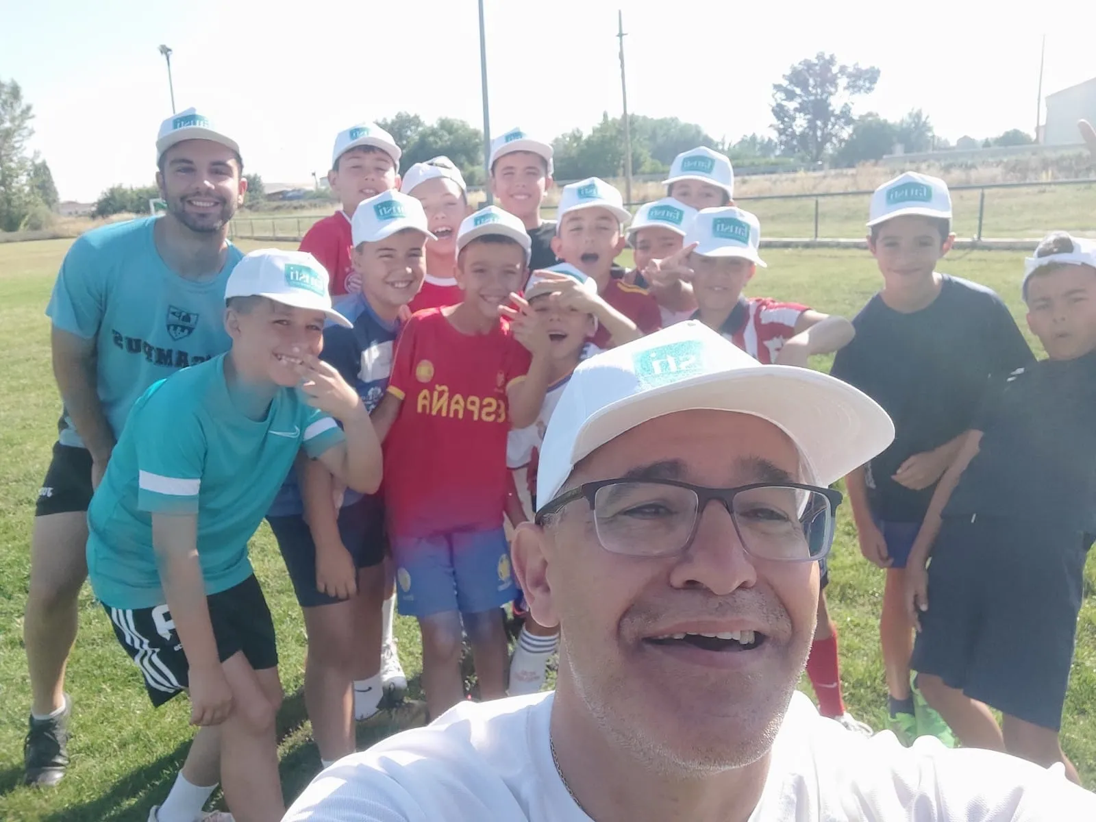 Foto 6 - El f&uacute;tbol no para en verano con el V Campus del Alba de Tormes CF