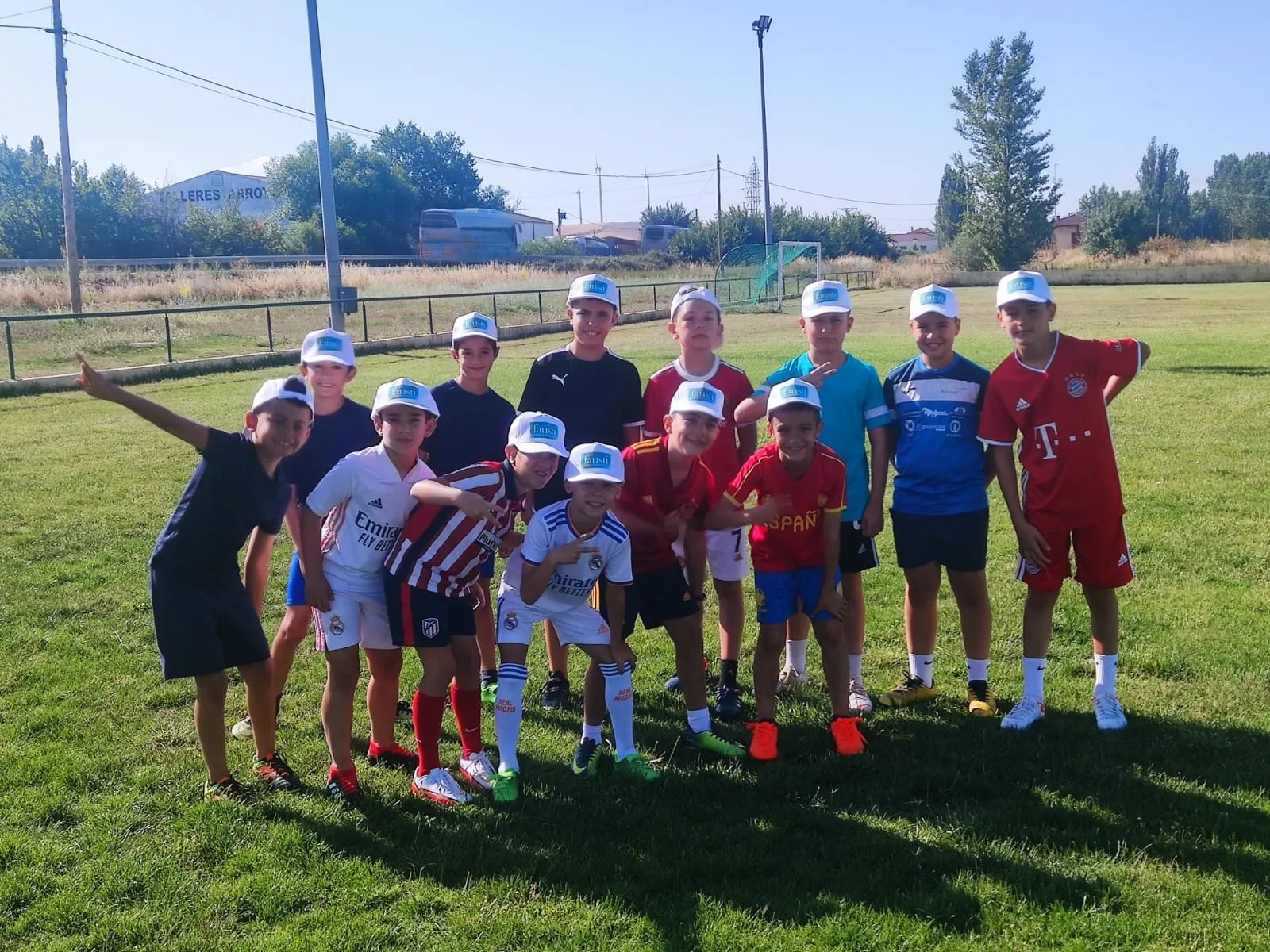 Foto 5 - El f&uacute;tbol no para en verano con el V Campus del Alba de Tormes CF