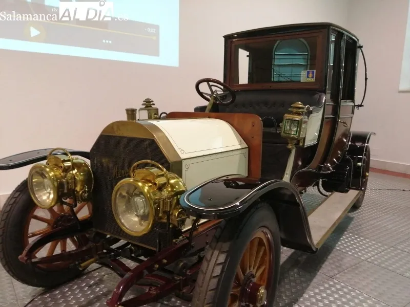 'Mercedes Simplex' de 1903 en el Museo de la Historia de la Automoción de Salamanca