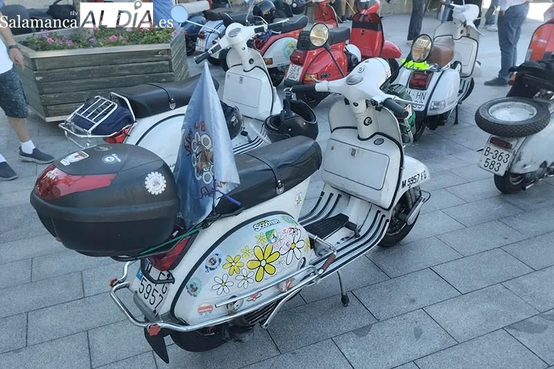 Foto 9 - Magn&iacute;fico ambiente para un agradable paseo en Vespa