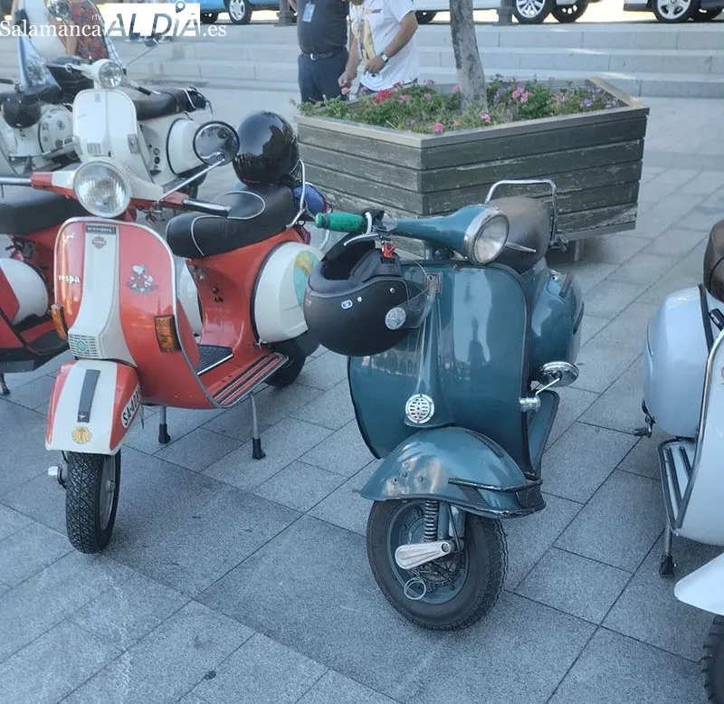 Foto 5 - Magn&iacute;fico ambiente para un agradable paseo en Vespa