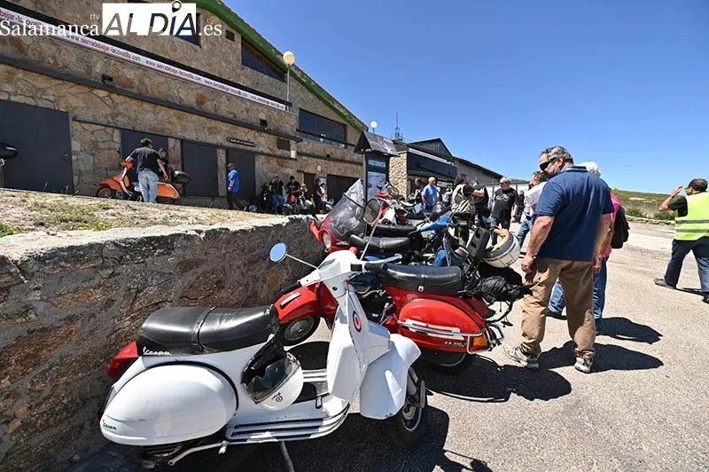 Foto 8 - Magn&iacute;fico ambiente para un agradable paseo en Vespa