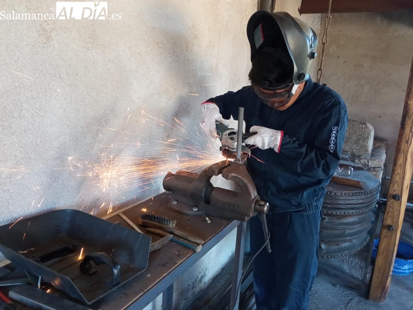 Curso ‘Los oficios del hierro aplicados a la rehabilitación del patrimonio' organizado por Escuelas Campesinas en Monleras