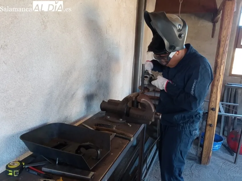Curso ‘Los oficios del hierro aplicados a la rehabilitación del patrimonio' organizado por Escuelas Campesinas en Monleras