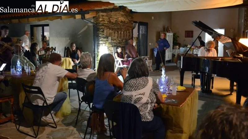 Los asistentes disfrutaron de una gran velada en una gran noche de verano