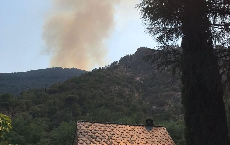 Profunda preocupación y tristeza por el avance del fuego en el valle de Las Batuecas 