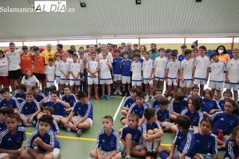 Encuentro de Vicente del Bosque con los participantes en el campus que lleva su nombre. Foto de David Sañudo
