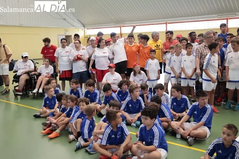Encuentro de Vicente del Bosque con los participantes en el campus que lleva su nombre. Foto de David Sañudo