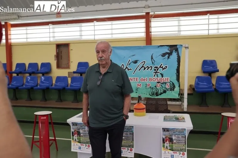 Encuentro de Vicente del Bosque con los participantes en el campus que lleva su nombre. Foto de David Sañudo