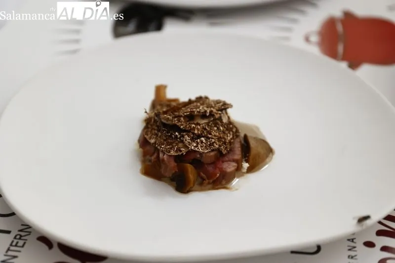 Elección de los finalistas del IV Concurso Internacional de Cocina con Ibérico, en la Cámara de Comercio. Foto de David Sañudo