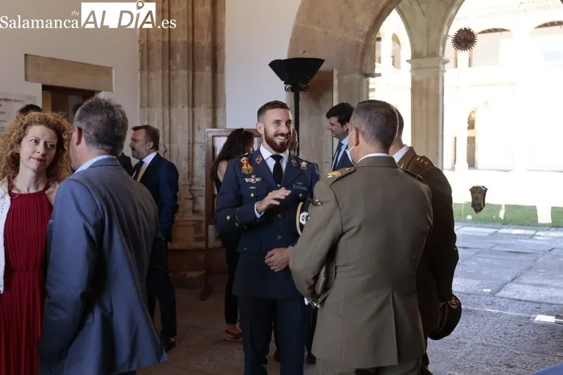 Graduación en el Colegio Fonseca de los pilotos formados en Salamanca por Adventia. Foto de David Sañudo