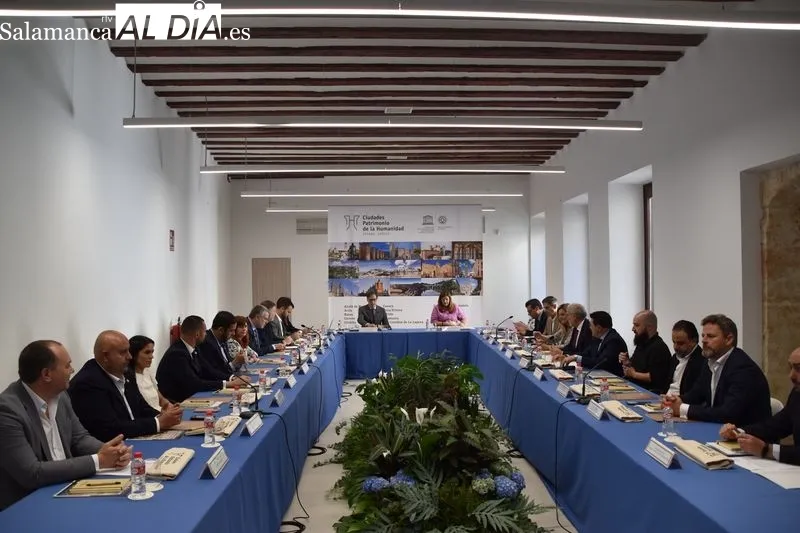 Foto 5 - Alcaldes y alcaldesas de las Ciudades Patrimonio de la Humanidad se citan en Salamanca