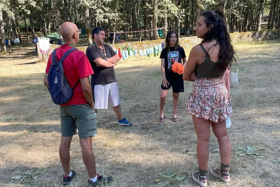 Foto 3 - El Grupo Scout Kennedy recibe la visita en su campamento de Paola Mart&iacute;n Mu&ntilde;oz