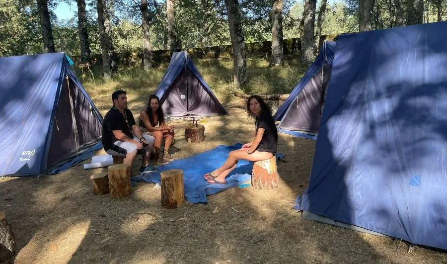 Foto 2 - El Grupo Scout Kennedy recibe la visita en su campamento de Paola Mart&iacute;n Mu&ntilde;oz