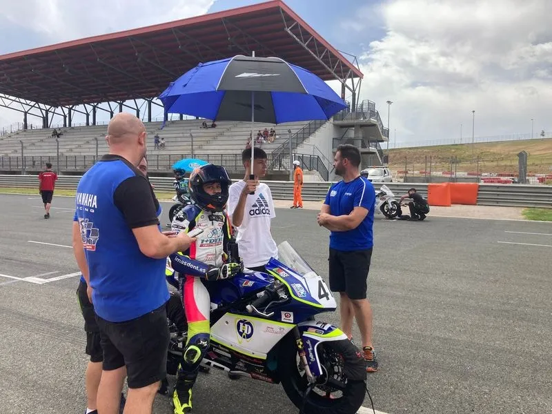 El piloto salmantino Sergio Verdugo en el circuito de Navarra