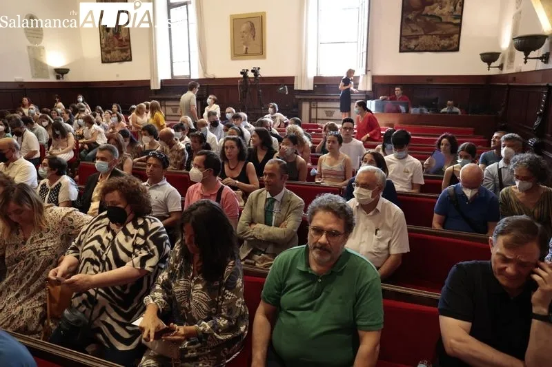 Entregado en el Paraninfo de la USAL de los premios a los estudiantes con mejores calificaciones en la fase general de la prueba de Evaluación del Bachillerato para el Acceso a la Universidad (EBAU). Foto de David Sañudo